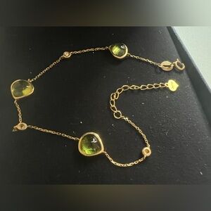 Elegant 18k Yellow Gold and Green Peridot stone bracelet